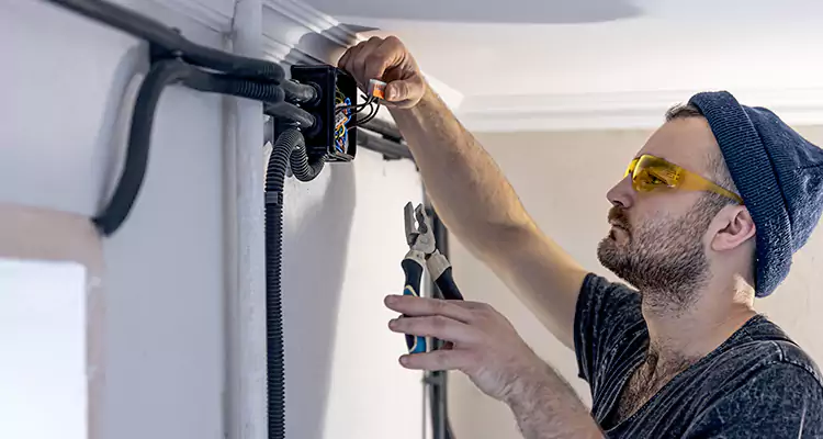 Garage Door Opener Cable Repair in Lake Magdalene, FL